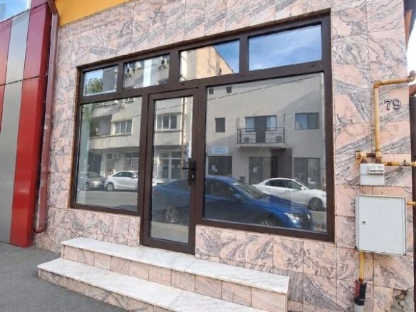 Închiriez spațiu comercial Tineretului
