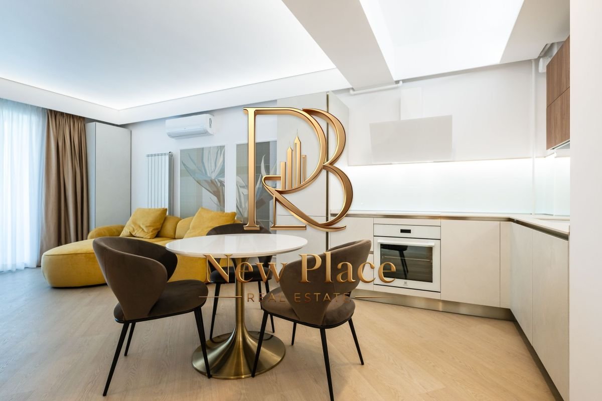 [VIDEO] CORTINA NORTH | Mobila Rovere | Parcare subterana | LUX