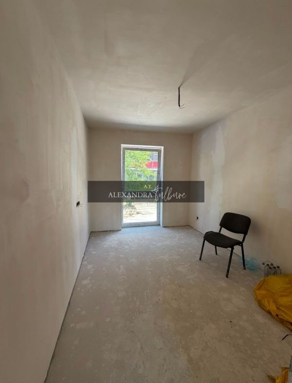 Apartament 3 camere, 2 bai, balcon, etaj intermediar, garaj, Zorilor