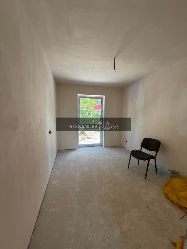 Apartament 3 camere, 2 bai, balcon, etaj intermediar, garaj, Zorilor
