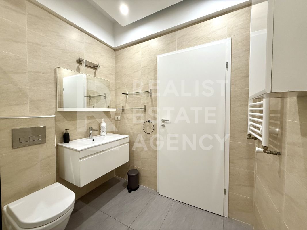 f3b14898192e4776b4a4098e33c9b071 Chirie, 2 camere + parcare, zona Aviației