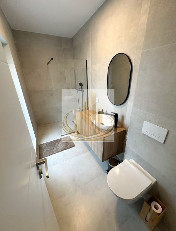 Duplex de vânzare în Dumbrăvița | 3 dormitoare | 300 mp teren