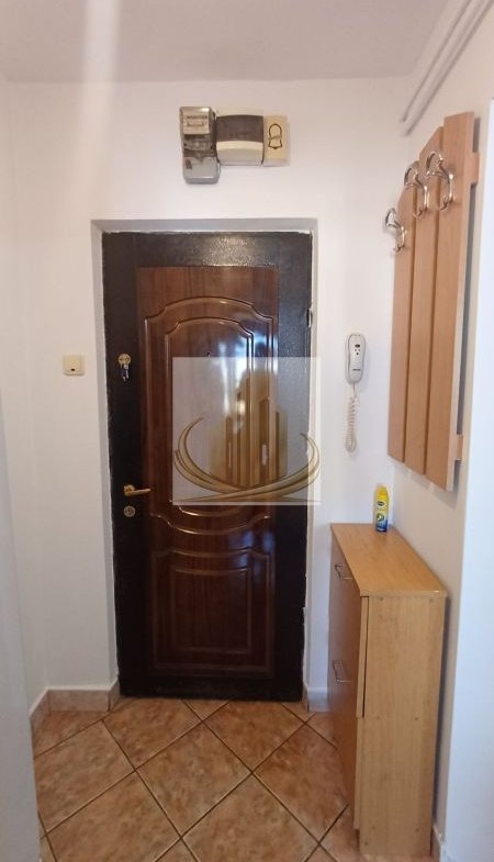 Apartament 2 camere semidecomandat, bloc reabilitat