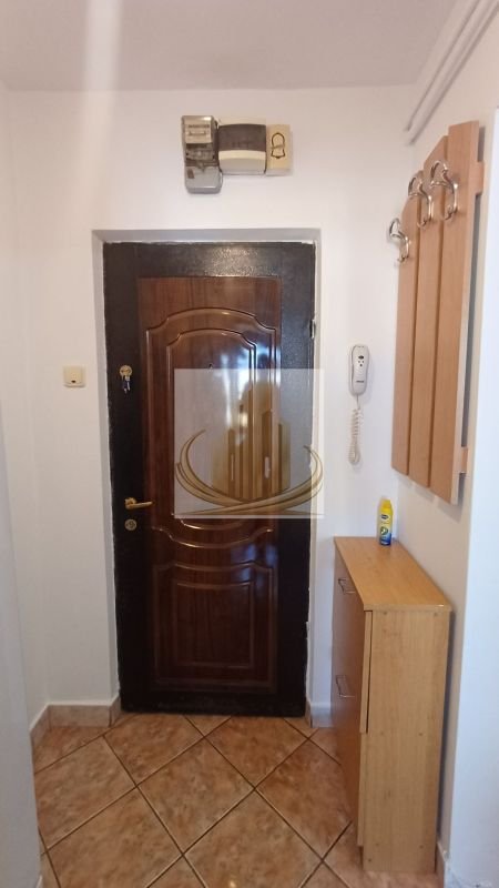 f748de6254c24da986847550fdbdf61a Apartament 2 camere semidecomandat, bloc reabilitat