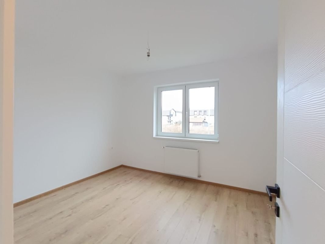 Vanzare apartament nou 2 camere Intabulat nou nelocuit  zona Tractorul
