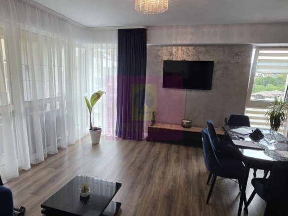 Apartament de lux cu 2 camere, de vanzare la Sinaia