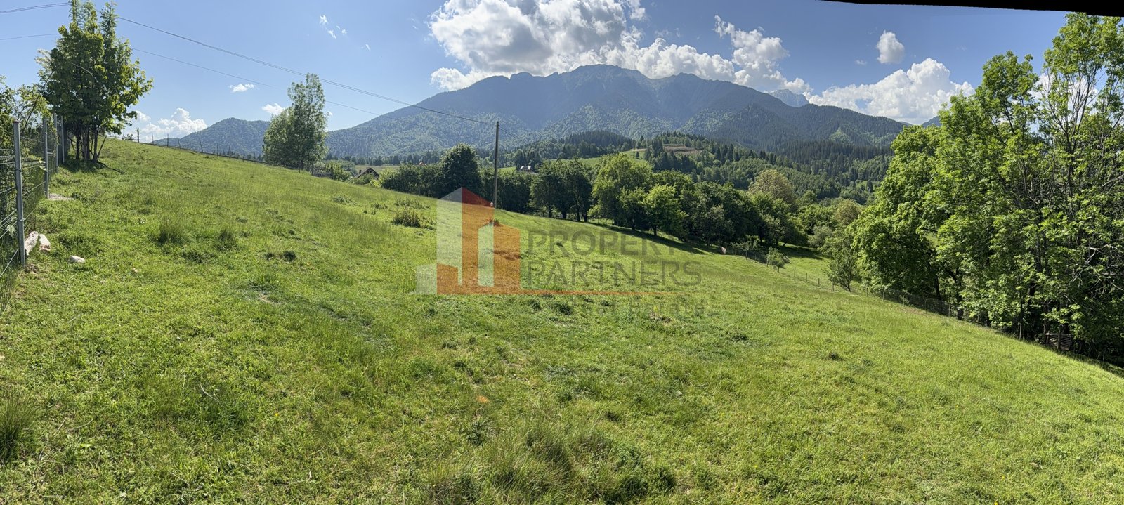 0107a35d11cb4603bedaa82e638c8788 Teren cu priveliște spectaculoasă în Bran – Sohodol