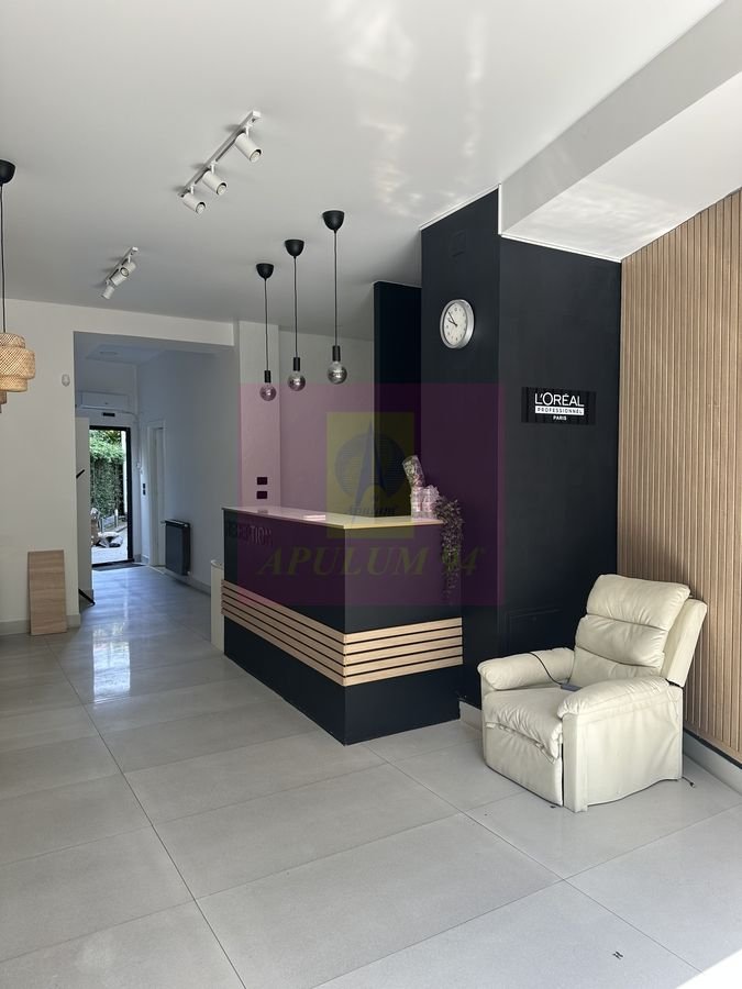 010f169b71164ac69db1624e85138629 Spațiu comercial de închiriat – 176 mp | Vitrină și acces stradal