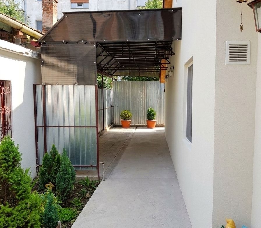 Casă cu 4 camere și curte intimă, Calea Martirilor – Timișoara