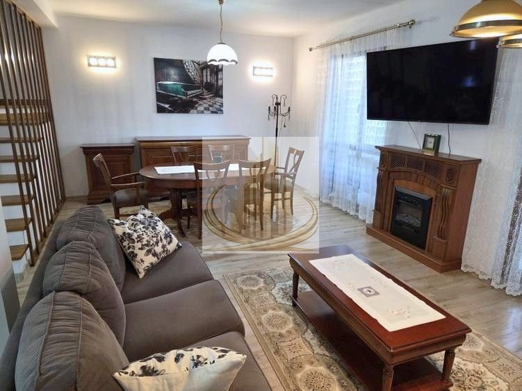Casă tip triplex, 4 cam 2 bai, 110 mp utili, teren 200 mp – Dumbrăvița