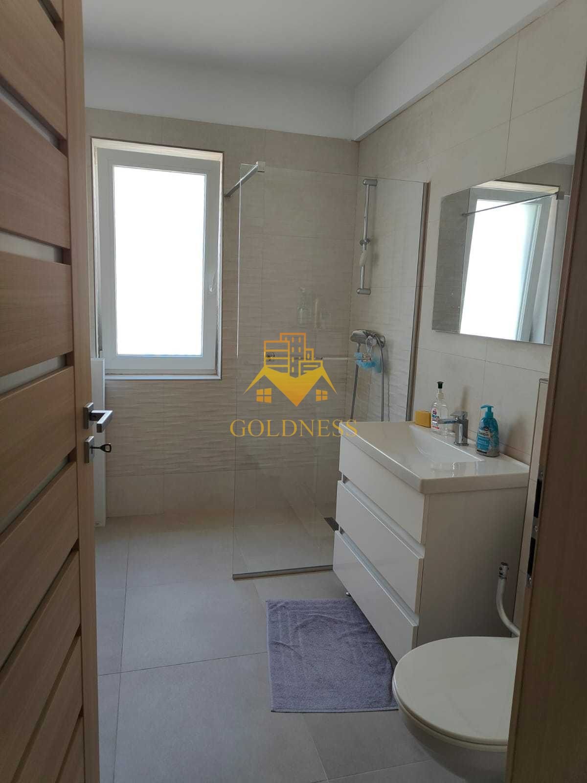 04133b594ab048f6ad23dc1953f6e735 2 camere, Buna ziua, Bloc nou, Parcare, Grand Hotel Italia, Lidl