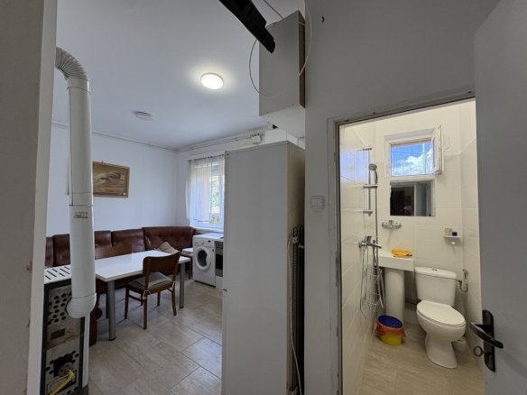 Garsoniera de inchiriat la casa