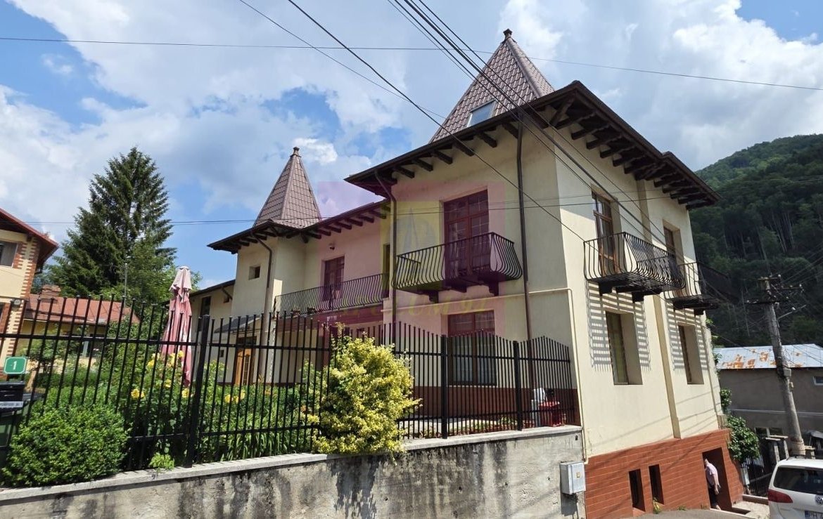 Vila de vanzare in Sinaia