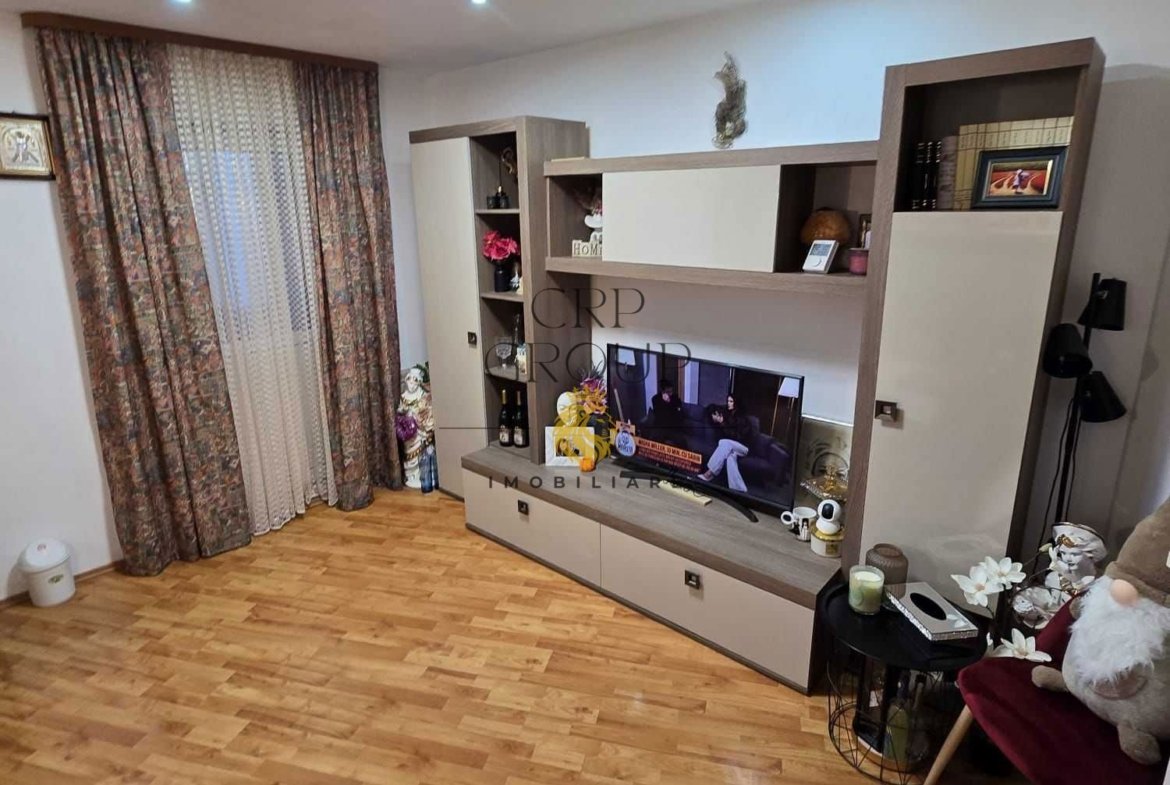 Apartament 3 camere, etaj 2/4, 81 mp totali, zona Urban – Bd. Garii