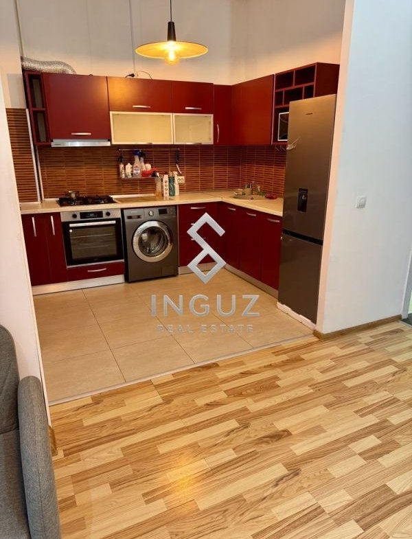 Inchiriez Apartament de 3 camere, 74mp, mobilat/utilat  modern – RIN Grand Hotel / Vitan-Bârzești
