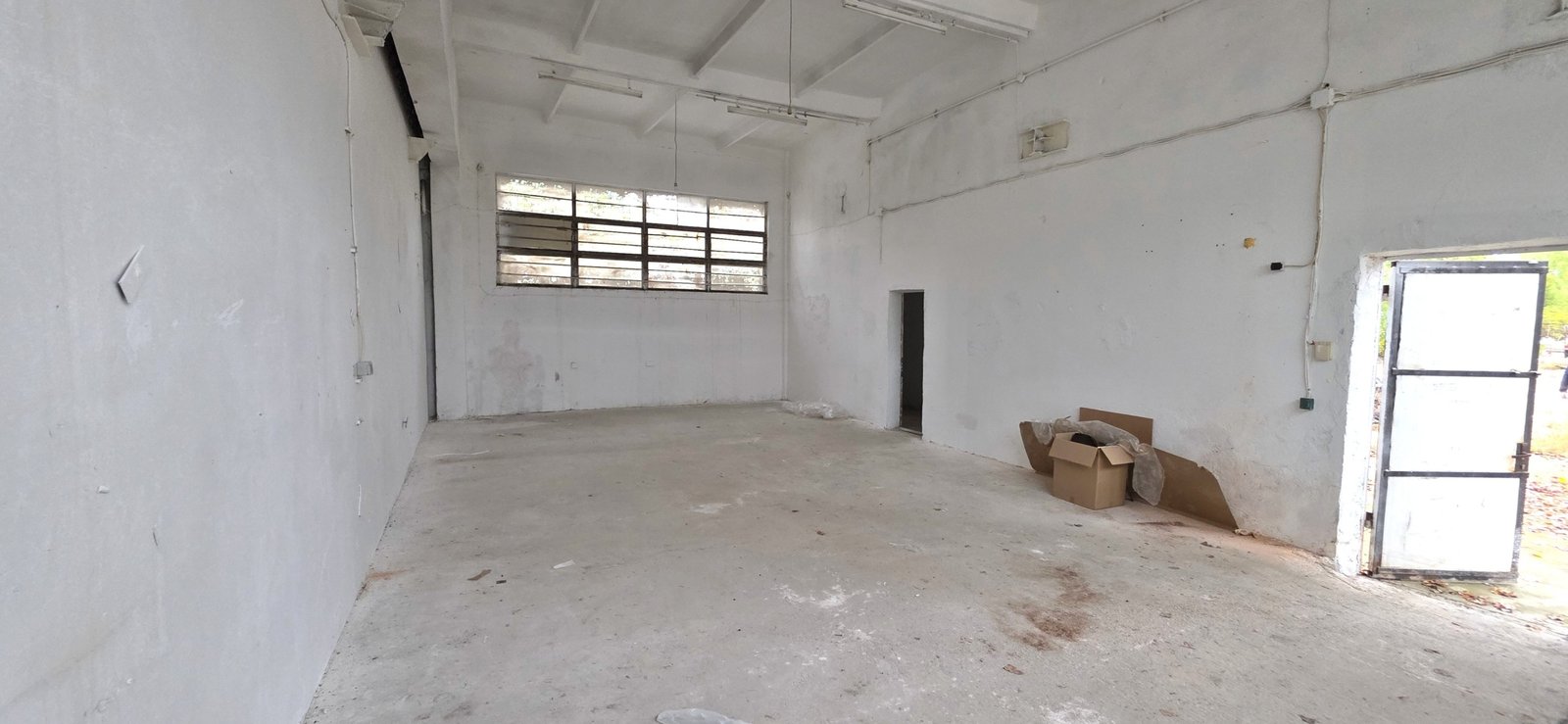 087d870477304d0193f98fa6152091af Hală de închiriat Sector 3 – Șos. Industriilor – 90 mp