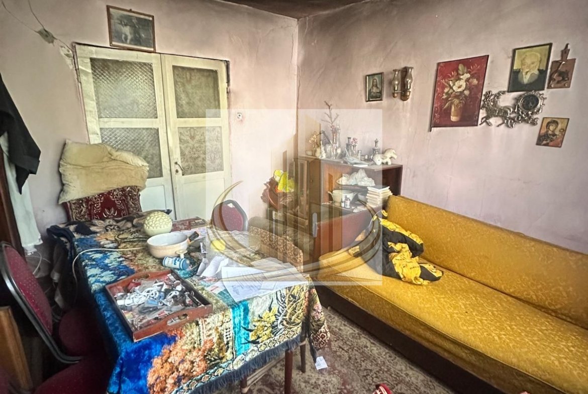 Casă individuală Plopi, 60 mp utili, teren 477 mp, necesită renovare