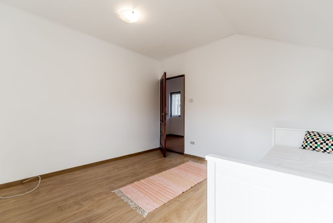 Teren 1.514 mp cu casă P+M Aradul Nou, Strada Posada Comsion 0%