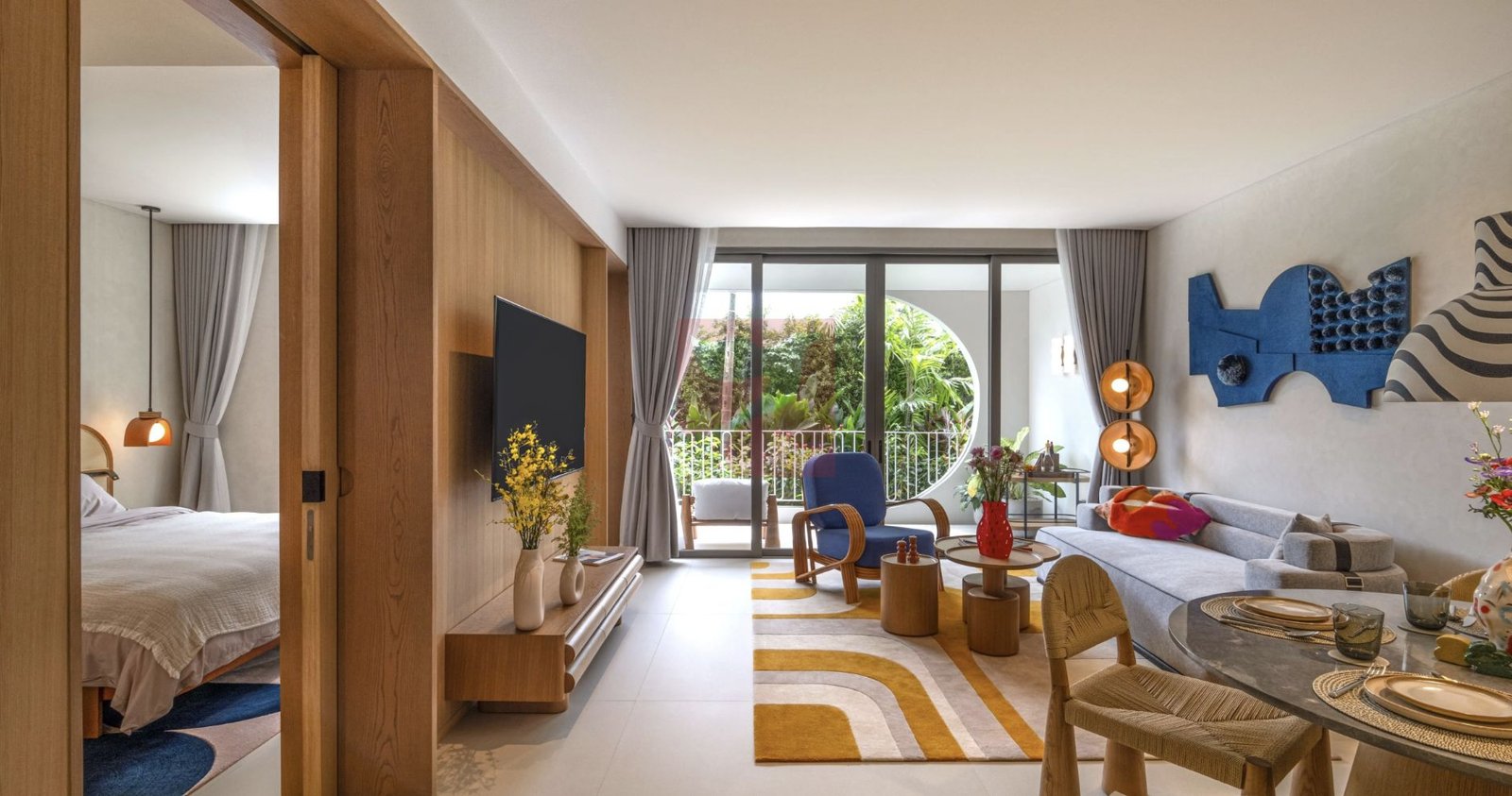Freehold, The Standard Residences