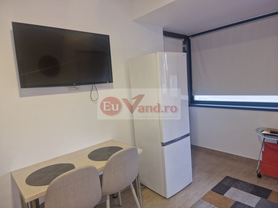 De inchiriat apartament cu 2 camere bloc nou, Anul revolutiei, et.1, 450 E