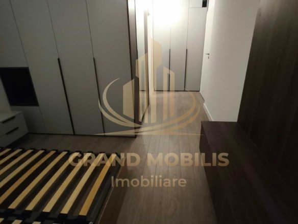 Apartament 3 camere | 85 mp | 2 băi | Balcon 10 mp Loc de parcare