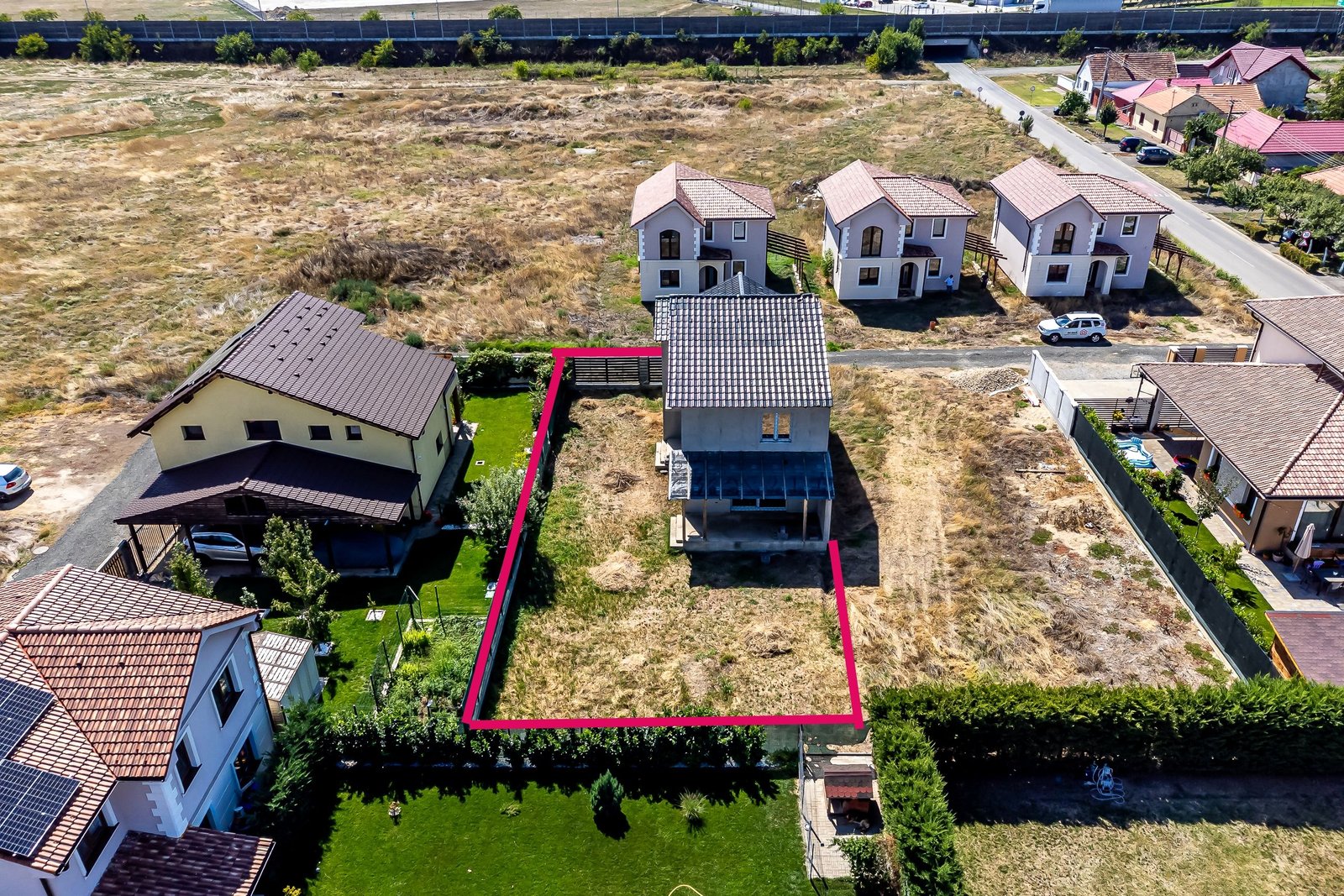 145 mp utili | 3 dormitoare | 2 parcări | teren 419 mp