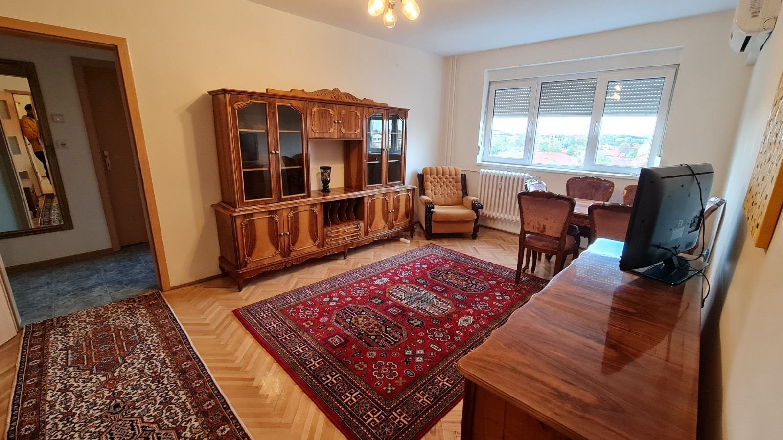 0c5e43e5e90241bd88d7e193be191c0c Apartament 3 camere | 65 mp | Centrală proprie | Boxă CF | Zona Olimpi