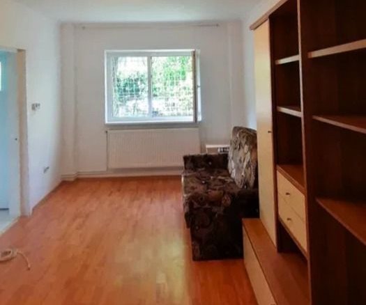 Vanzare gaosoniera complet renovata zona pietonala Racadau