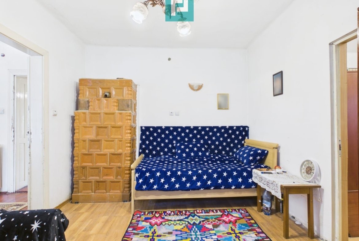 Casă individuală cu 4 camere, zona Centrală
