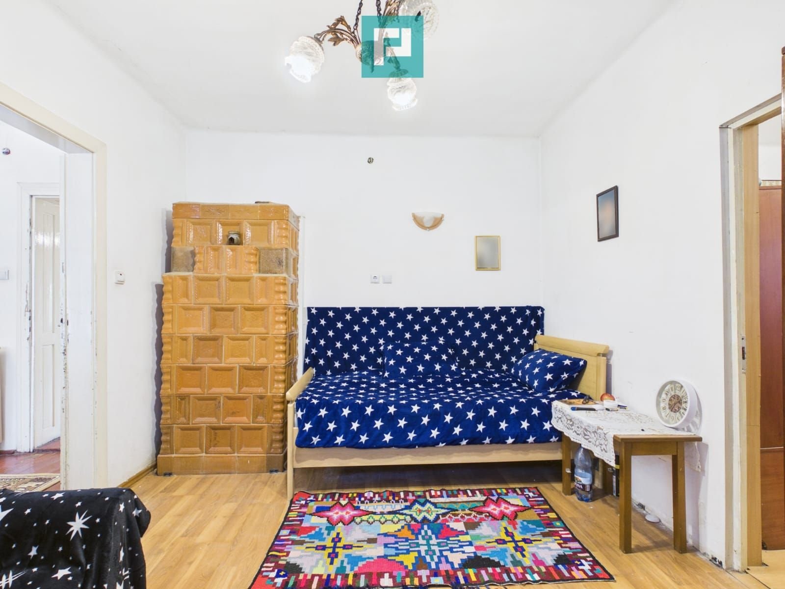 0ca5f5bb21304e1b8584c9c1a84bee91 Casă individuală cu 4 camere, zona Centrală