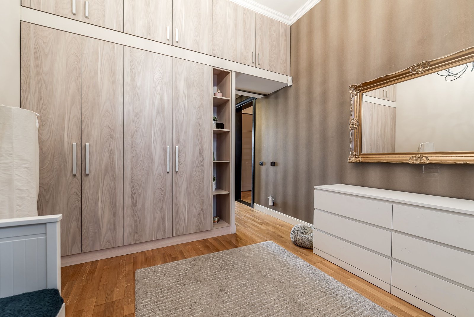 0da247be6ac748dcb7dba2064eb31c3e Apartament cu personalitate, pentru cei care apreciază eleganța.