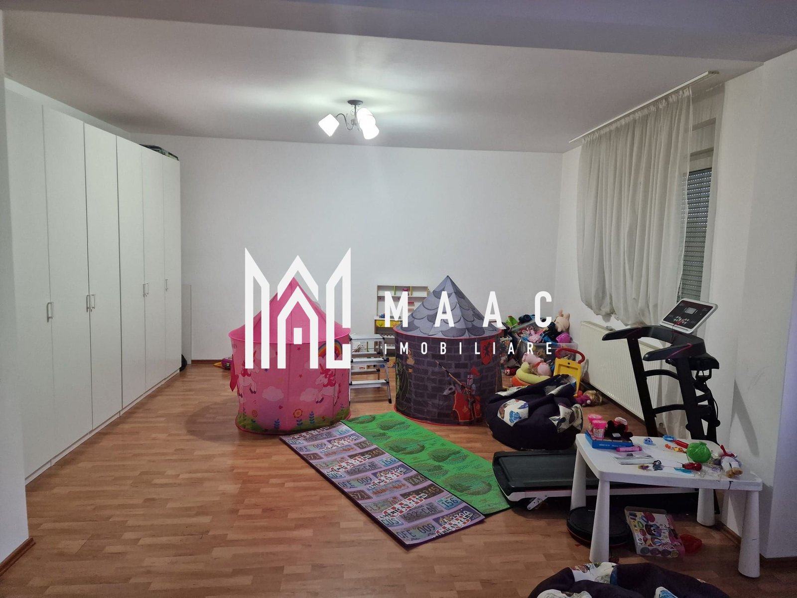 Casă 6 camere de vânzare | Șura Mică | 190 mp