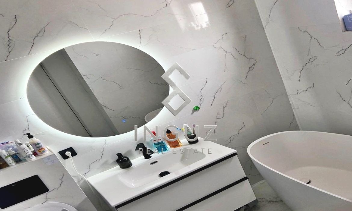Etaj de vilă cu mansardă | 250 m² | Complet renovat | Colentina – Capă