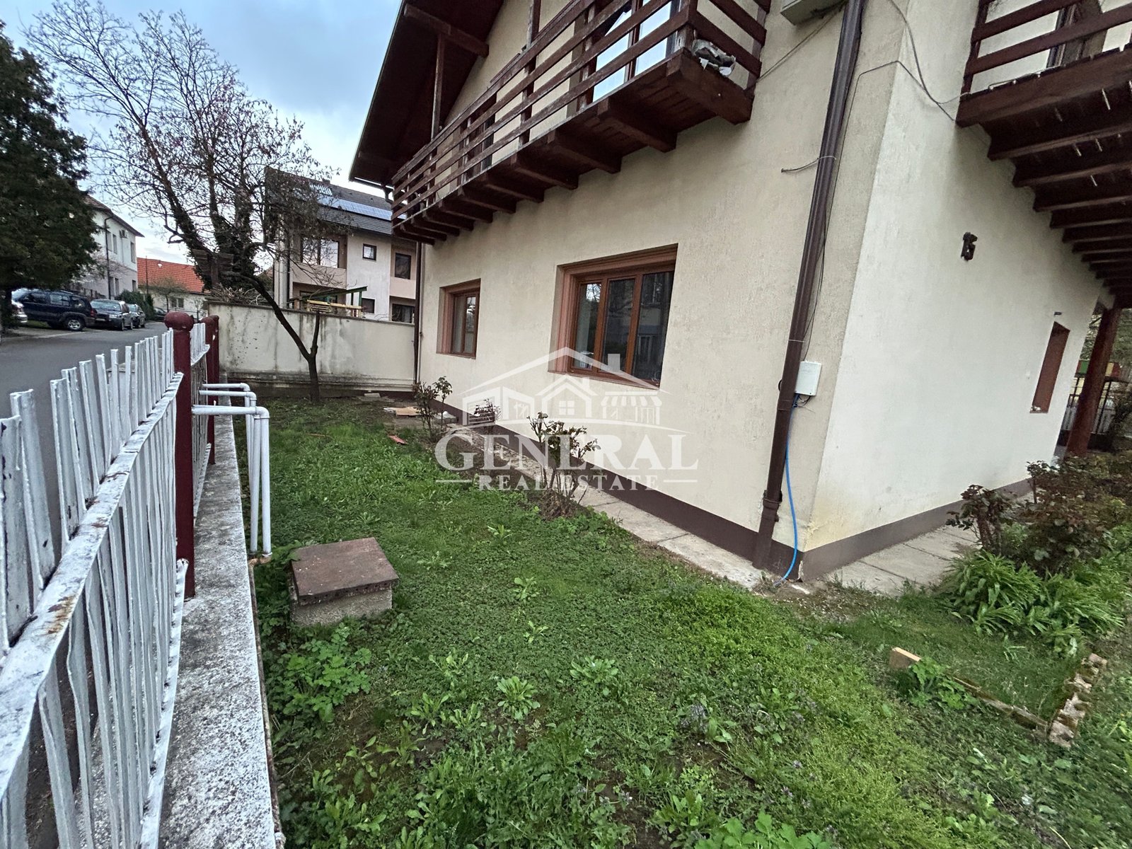 11352628485742149aaa3bc3e65f1a14 Va propun spre vanzare o CASĂ in BAIA MARE/zona Prefectura COMISION 0%