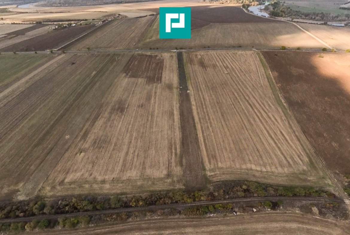 Teren 15.000 mp, Zădăreni, zona Lagermax
