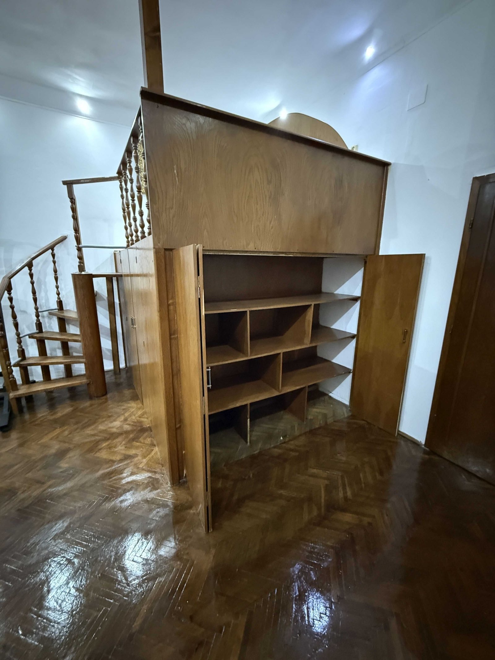 13fe9d97d9324571b0886d9a0fa33111 Apartament 1 camera clădire istorică Ultracentral , Mărăști – Unirii