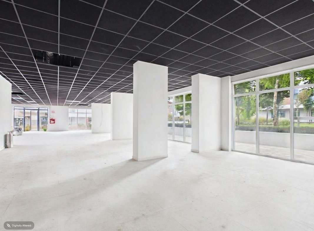 Spațiu comercial 220 mp, 9 parcări, Oradea