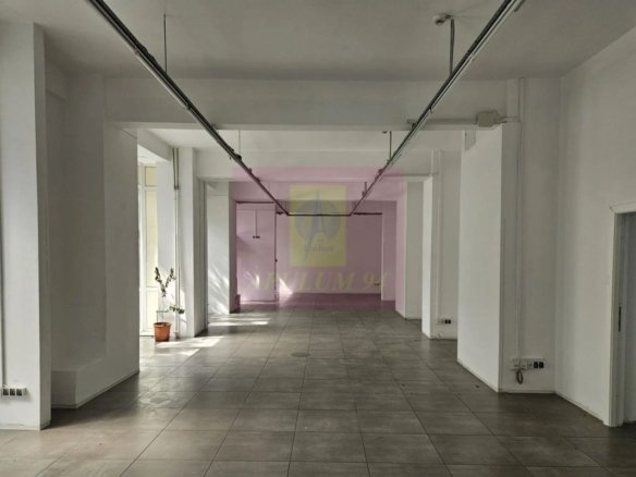Spatiu comercial Calea Serban Voda, 261 mp, vitrina 20ml, stradal