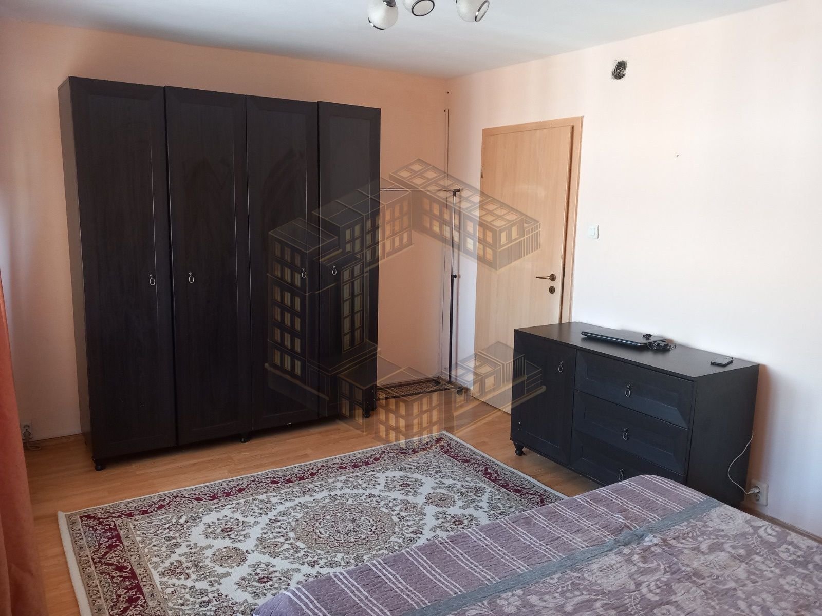 Apartament cu 2 camere, decomandat, de vanzare, zona Aradului