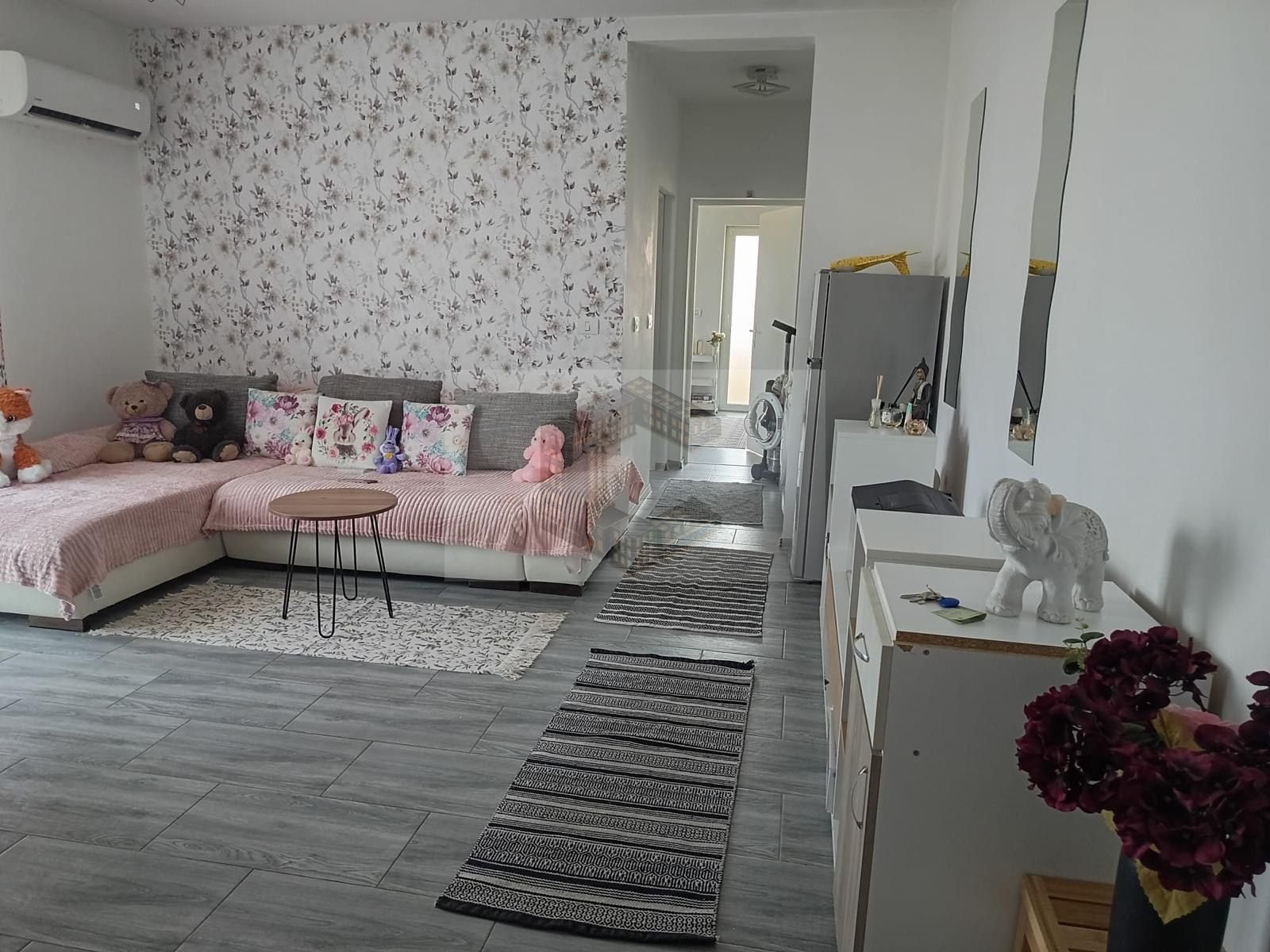180f5c3caa3b4152ad60a57511e7e0aa Apartament de închiriat , 2 camere, pet-friendly,loc de parcare,Giroc