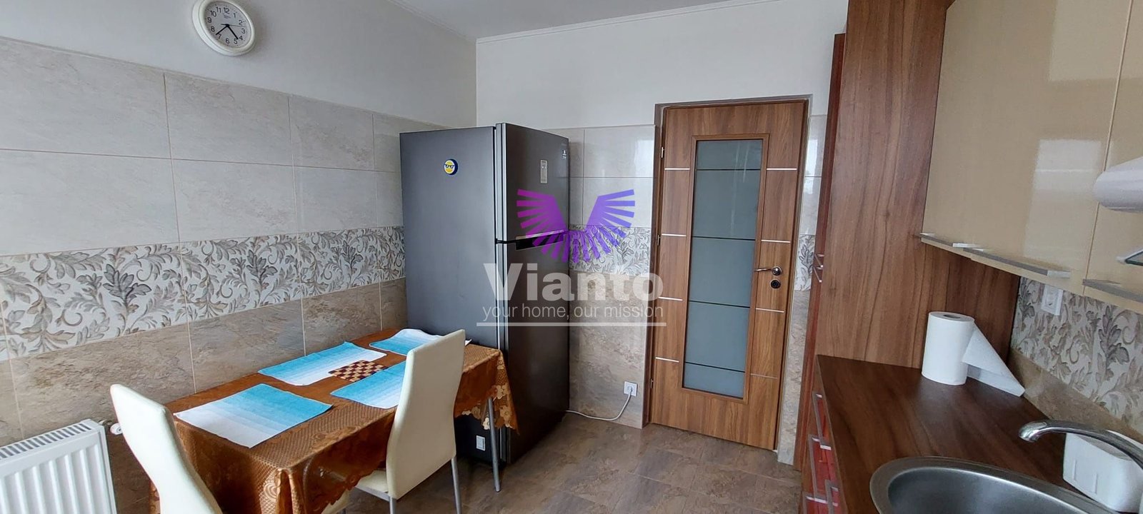 APARTAMENT DE INCHIRIAT 2 CAMERE/TURNISOR/400 E