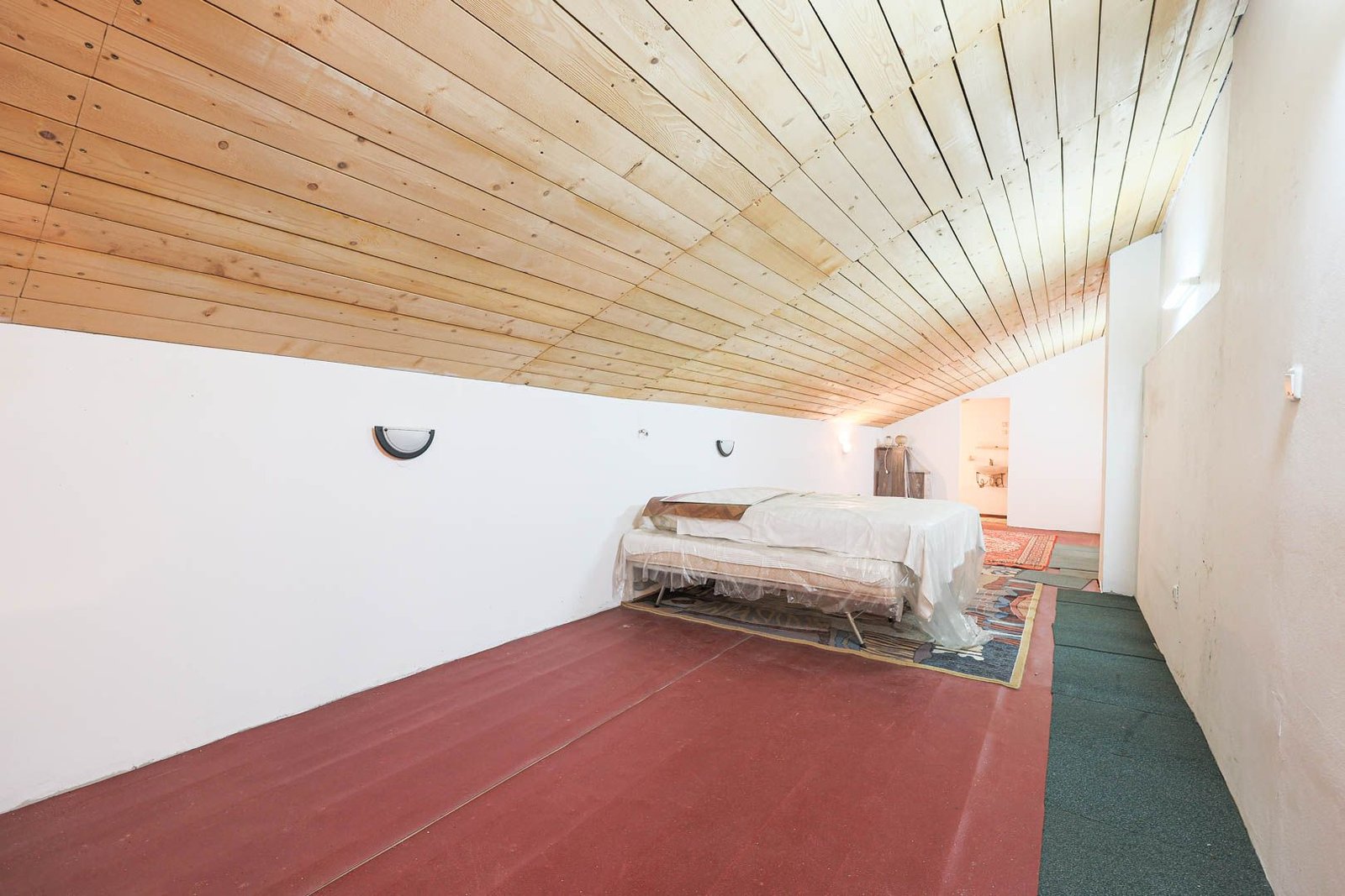 186df0ef03564d91bf314d155721cd8b Vilă 5 camere, teren 1.500 mp cu livadă, garaj dublu