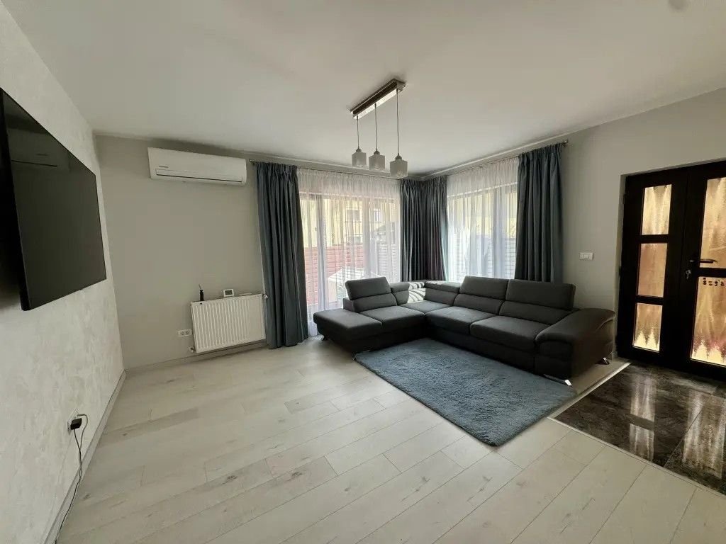 Casa individula ,teren 230 mp-Giroc ,Trandafirilor