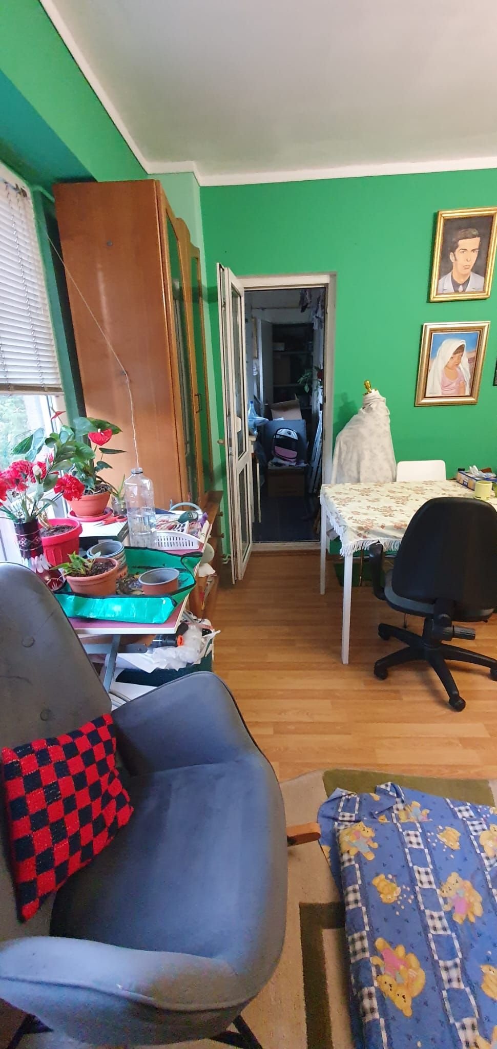 18eb6e1647f34e74adf88e71c7a36f42 Vând apartament 3 camere decomandat, Bv. 13 Septembrie