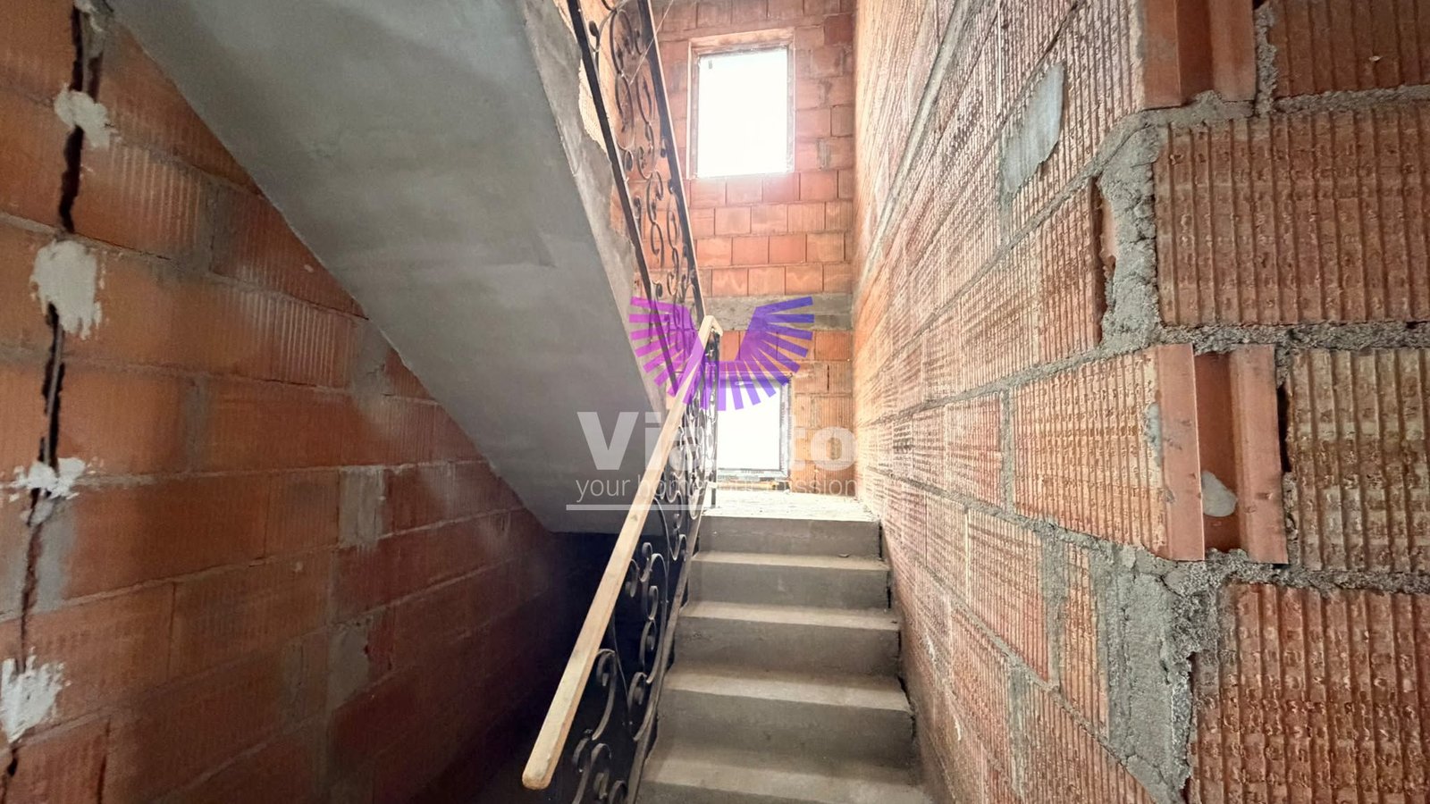 Duplex 3 Camere 136mpu, Teren 267mp – Cristian
