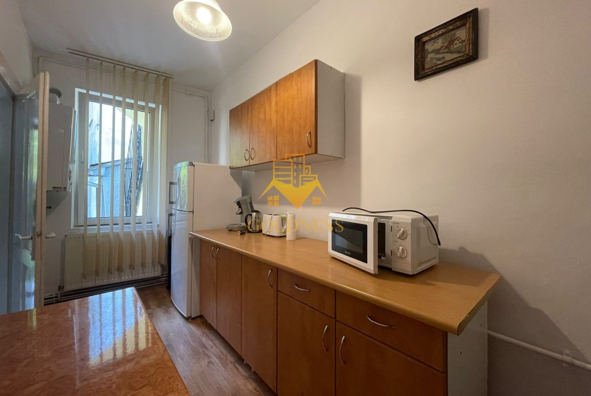 Casa Ultracentral Piata Muzeului ! 100 mp total 4 camere 3 nivele!