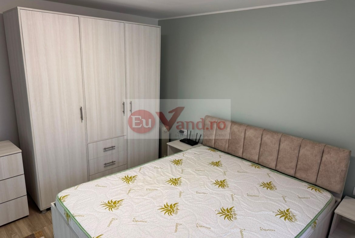 De inchiriat apartament o camera la curte, Zona General, 260 euro negoc.
