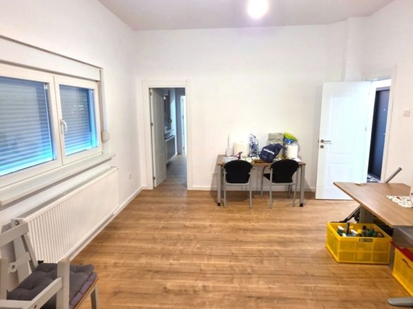 Banu Manta parter de vila 4 camere de inchiriat