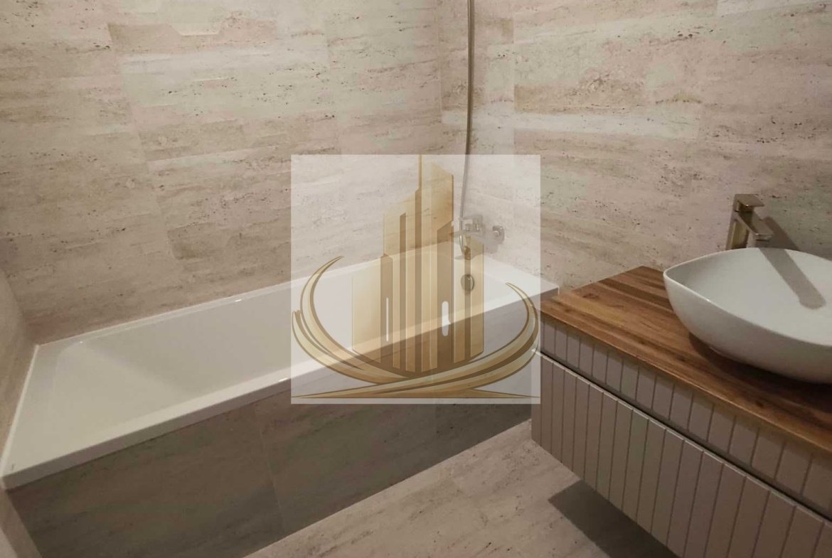 Apartament 3 camere | 85 mp | 2 băi | Balcon 10 mp Loc de parcare