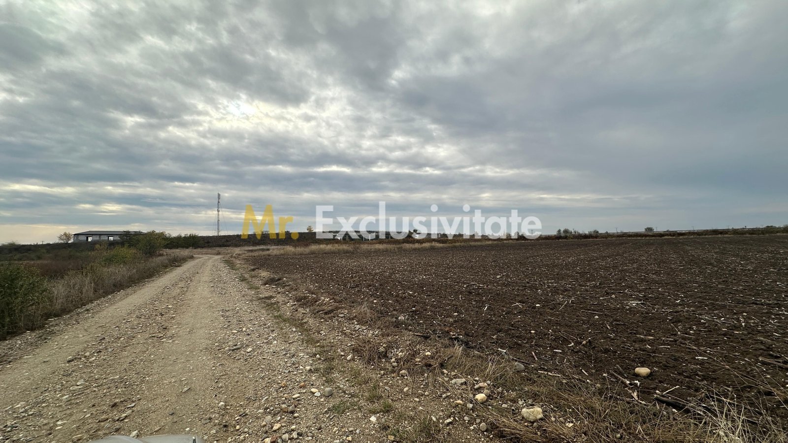Teren extravilan de vânzare – în apropierea autostrăzii A1, km 80